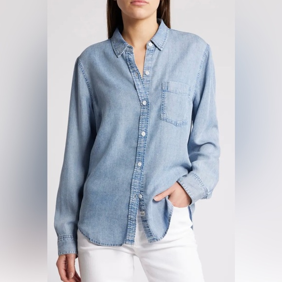 Rails Tops - Rails women’s Ingrid Light Blue Denim chambray Shirt